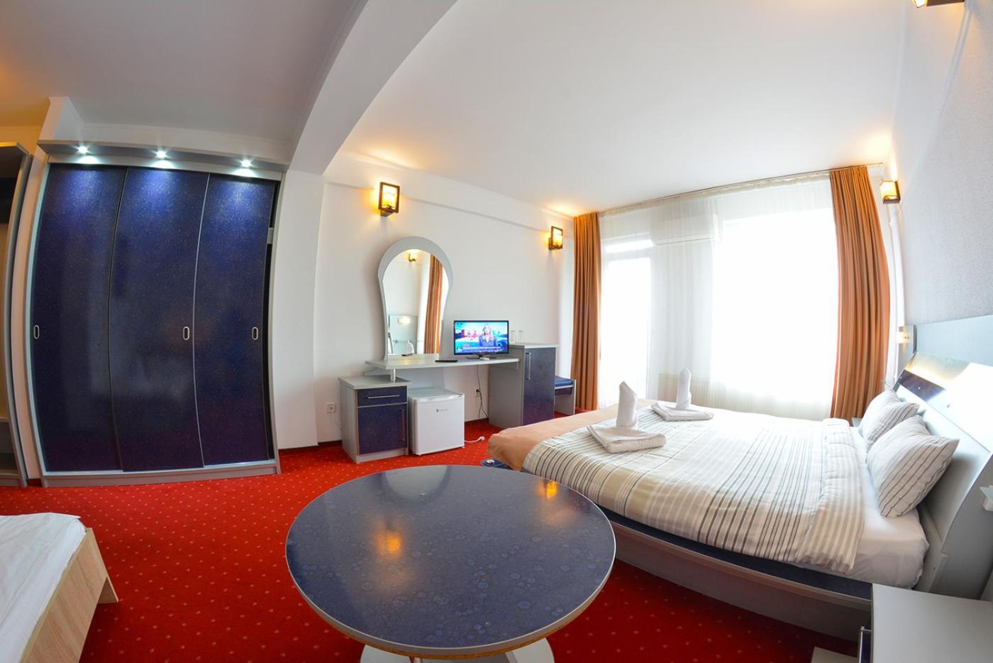 Pensiune Valentina Hotel Râmnicu Vâlcea Kültér fotó