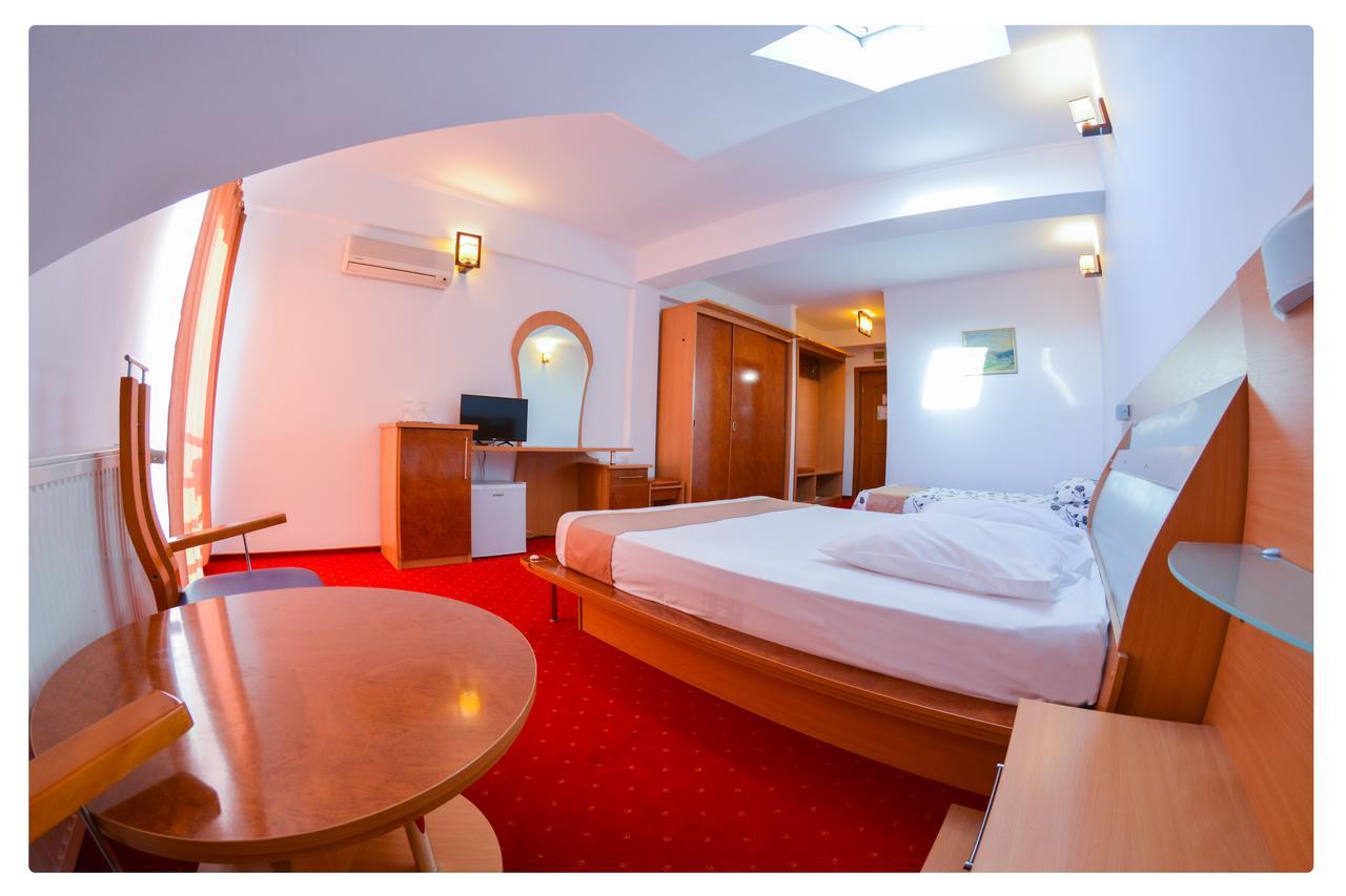 Pensiune Valentina Hotel Râmnicu Vâlcea Kültér fotó